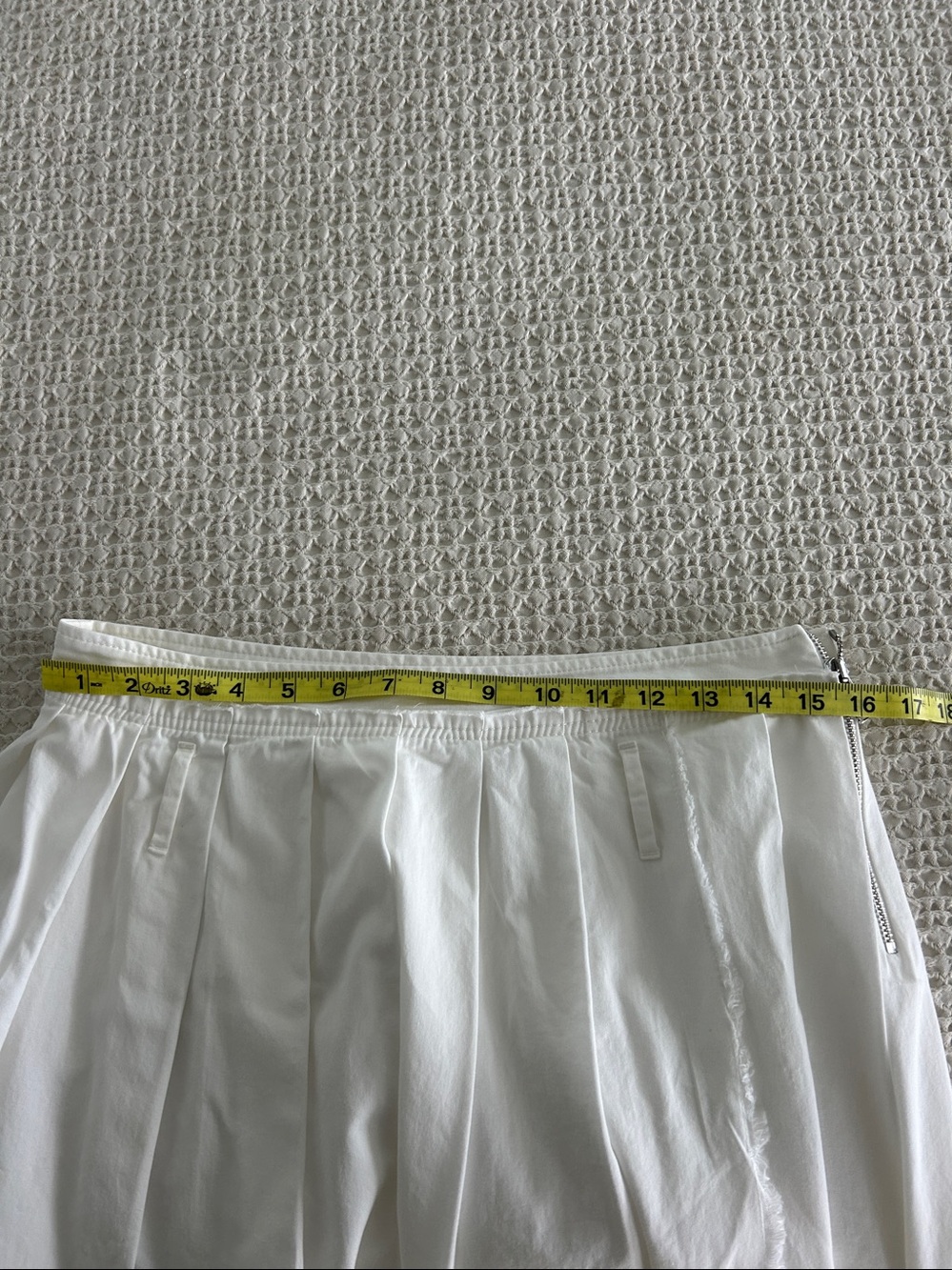 White Pleated cotton Women's Skirt - Picture 9 of 10